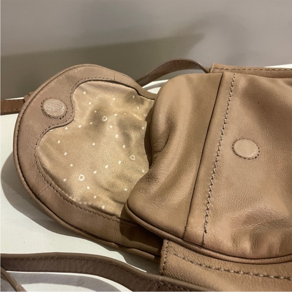Lucky Brand Leather Crossbody Bag Taupe O Ring Tassel Boho Flap - Picture 4 of 13